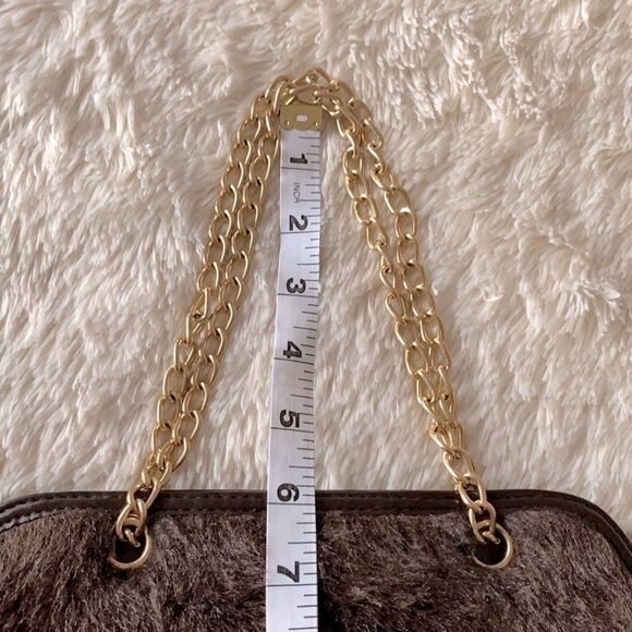 Victoria’s Secret fuzzy brown handbag with gold chain - Picture 16 of 16